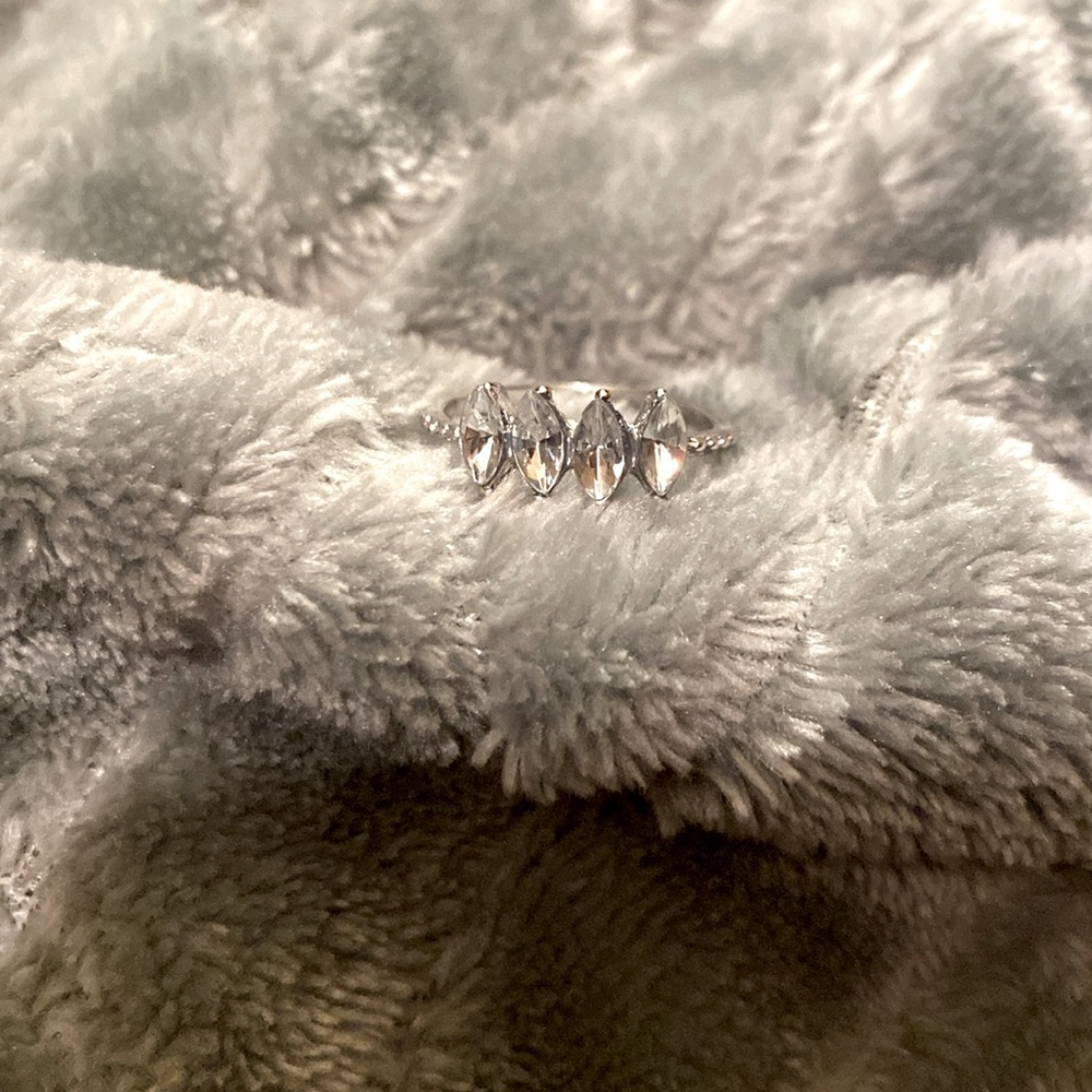 Silver Rhinestone Ring - Picture 2 of 3
